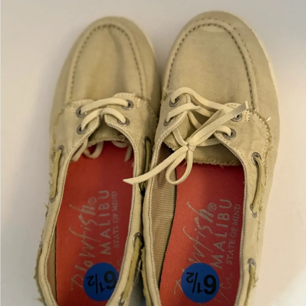 Blowfish Malibu Ocean Tides Tan Canvas Boat Shoes Women’s 6.5